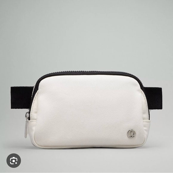 lululemon athletica Handbags - NWT Lululemon Everywhere Belt Bag 1L *Canvas Natural/Black